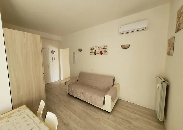 Centro Aparthotel 3*